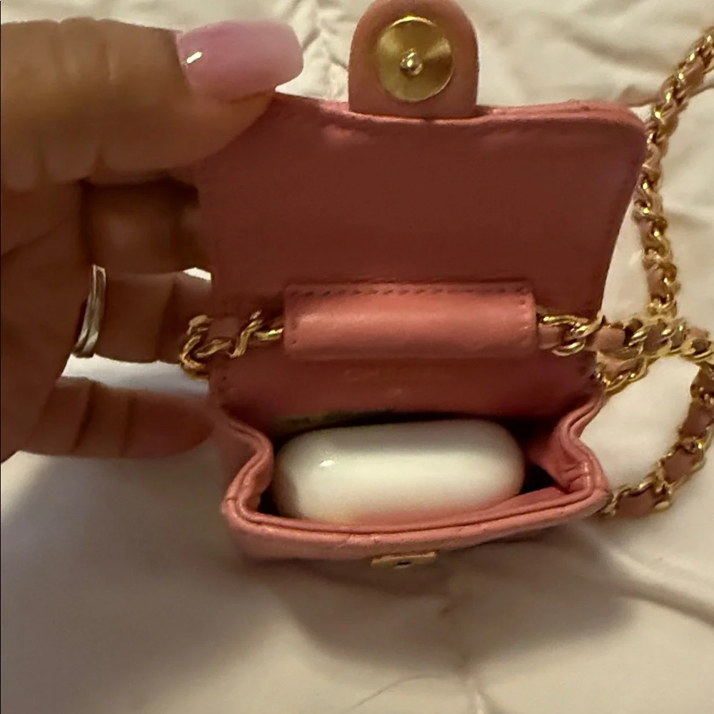Chanel Vintage Lambskin Leather MICRO Crossbody Bag perfect fit to carry AirPods - Picture 9 of 9